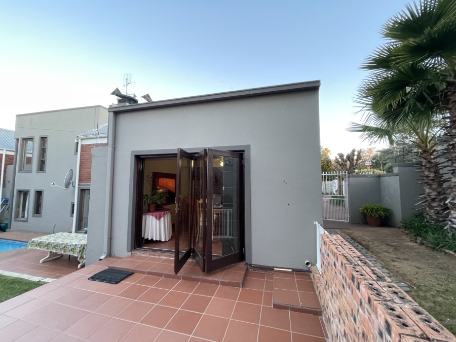 3 Bedroom Property for Sale in Pentagon Park Free State